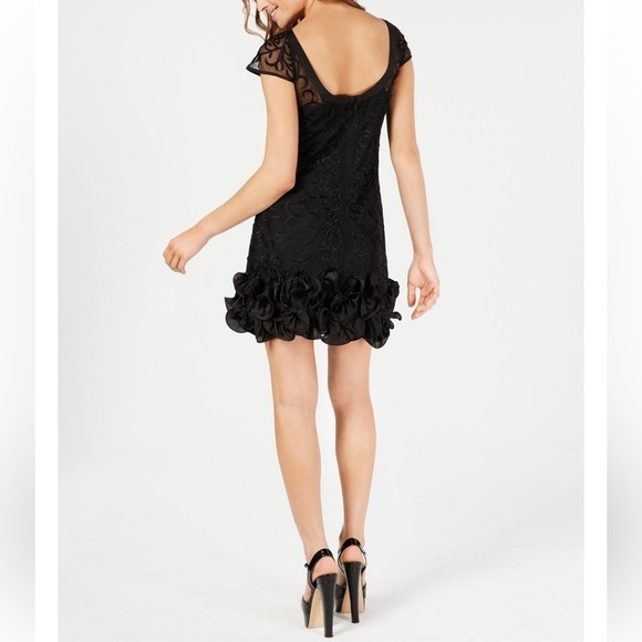 Guess Floral-Lace Ruffled-Hem Sheath - Picture 2 of 12